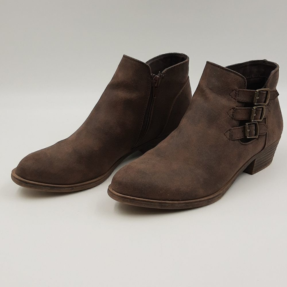 𝅺SUGAR Brown Ankle Zip Buckle Booties Size 7.5